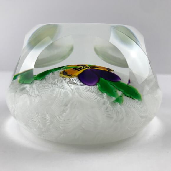 Perthshire 2000C Large Pansy Lampwork Flower Faceted Lace Ground Paperweight COA - Picture 8 of 16